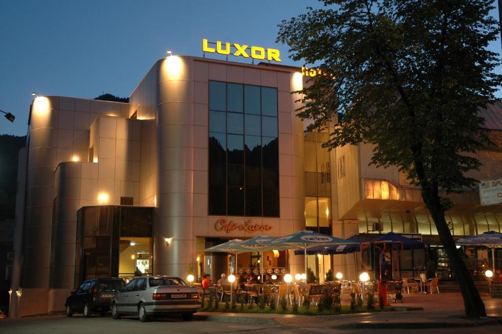 Luxor Hotel Smolyan Exteriör bild