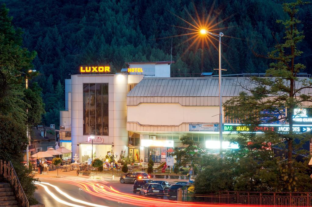 Luxor Hotel Smolyan Exteriör bild